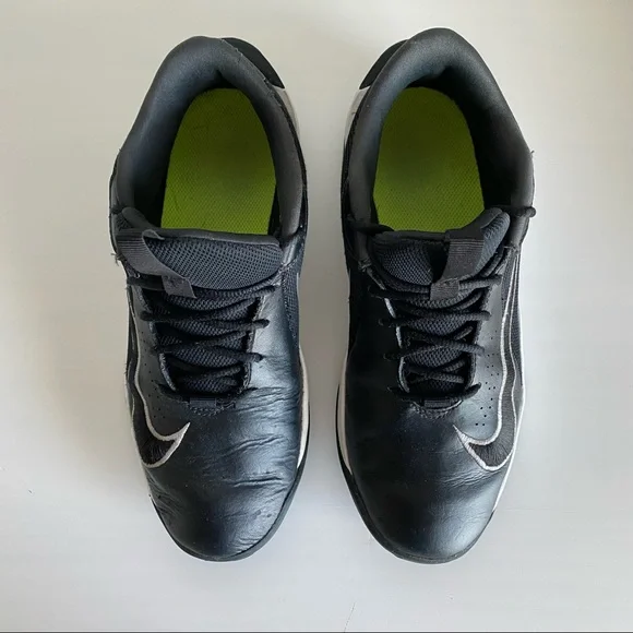 Nike, Black/White Hustle Quick 3 Basketball Shoes, Size 6 - Picture 3 of 9